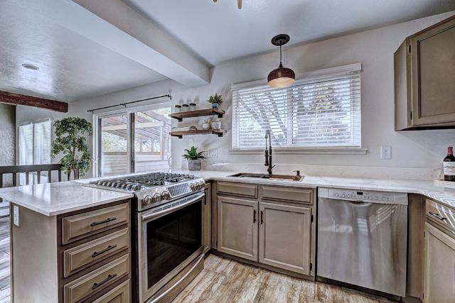 397 Ridge Circle Dr Apt 8, Grand Junction, CO 81507