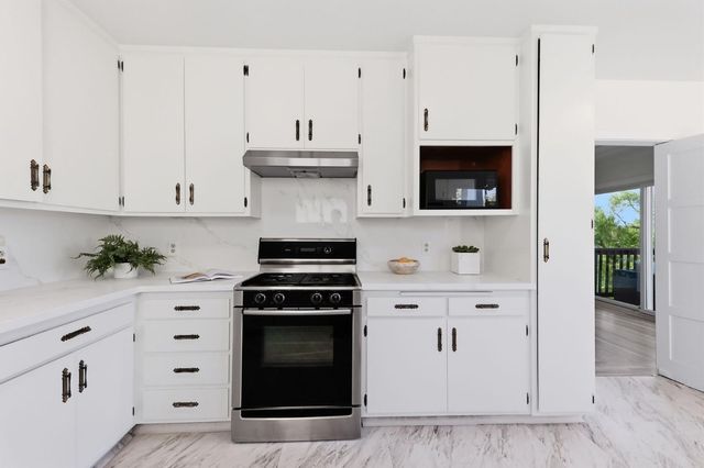 1428 Montero Avenue, Burlingame, CA 94010