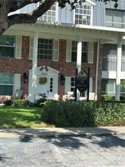 1900 Alamanda DR 205, Naples, FL 34102