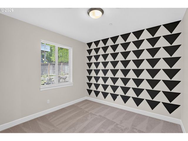 15185 Sw SUMMERVIEW Dr, Tigard, OR 97224