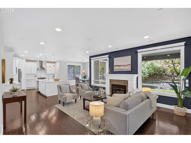 15185 Sw SUMMERVIEW Dr, Tigard, OR 97224