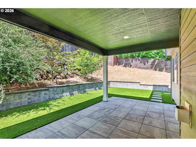 15185 Sw SUMMERVIEW Dr, Tigard, OR 97224