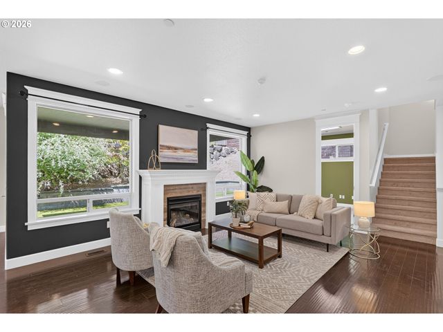 15185 Sw SUMMERVIEW Dr, Tigard, OR 97224
