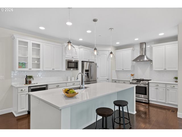 15185 Sw SUMMERVIEW Dr, Tigard, OR 97224