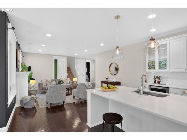 15185 Sw SUMMERVIEW Dr, Tigard, OR 97224