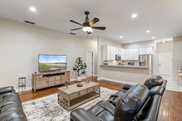 5713 OAK LAKE TRAIL, Oviedo, FL 32765