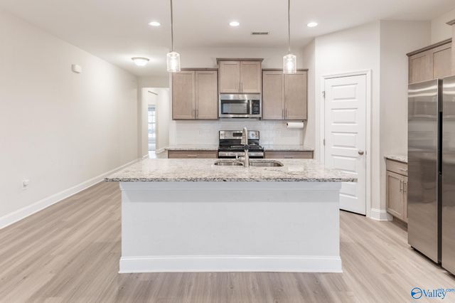 106 Elaina Grey Court, New Market, AL 35761