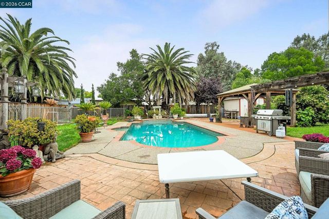 2355 Belmont Rd, Concord, CA 94520