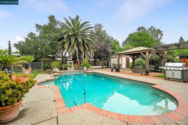 2355 Belmont Rd, Concord, CA 94520