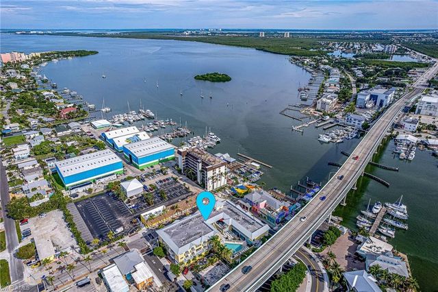 450 Old San Carlos BLVD 303, Fort Myers Beach, FL 33931