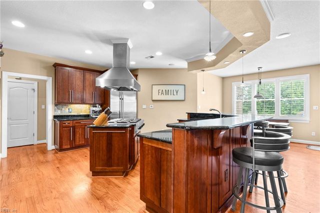 1848 Rein LN, Virginia Beach, VA 23456