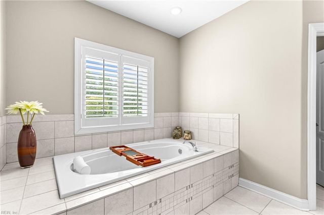 1848 Rein LN, Virginia Beach, VA 23456