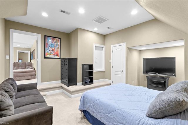 1848 Rein LN, Virginia Beach, VA 23456