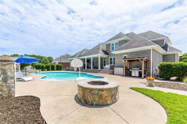 1848 Rein LN, Virginia Beach, VA 23456