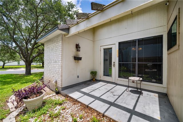 4442 Lake Superior Dr, Corpus Christi, TX 78413