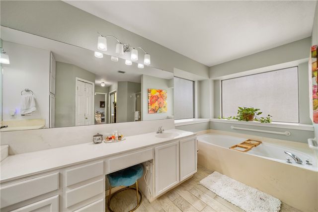 4442 Lake Superior Dr, Corpus Christi, TX 78413