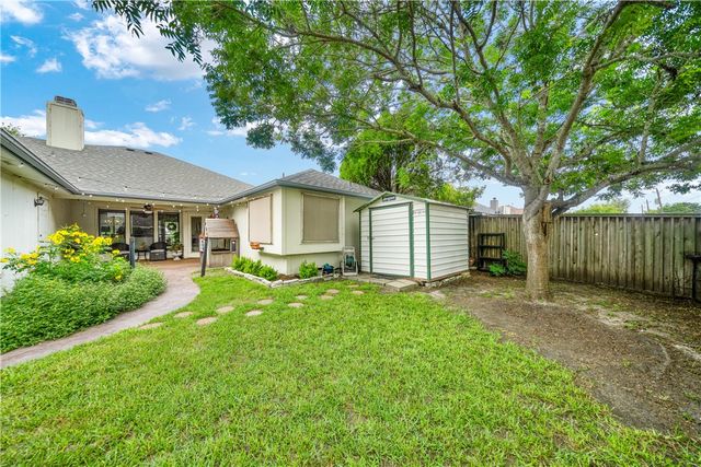 4442 Lake Superior Dr, Corpus Christi, TX 78413