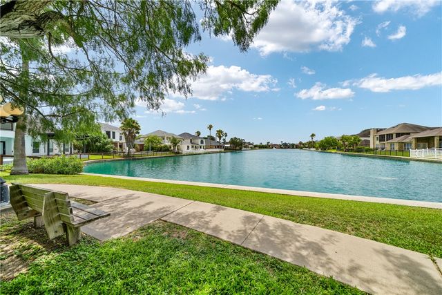 4442 Lake Superior Dr, Corpus Christi, TX 78413
