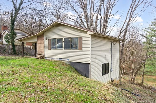 939 Watauga Rd, Cookeville, TN 38506