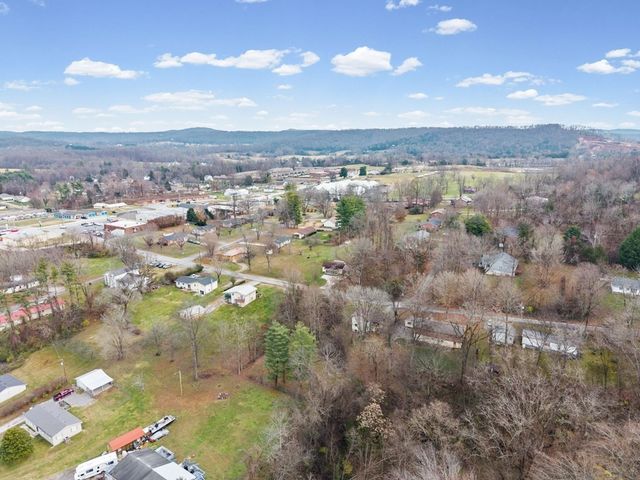939 Watauga Rd, Cookeville, TN 38506
