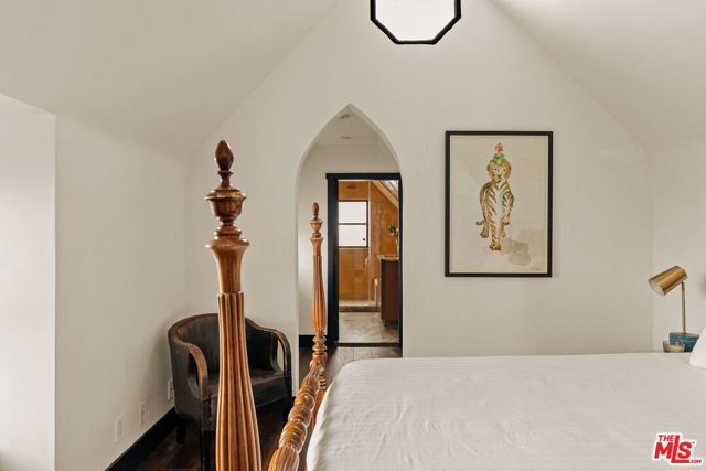 8856 Appian Way, Los Angeles, CA 90046