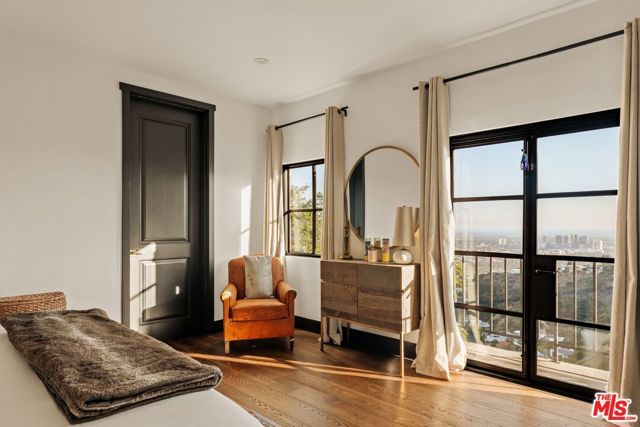 8856 Appian Way, Los Angeles, CA 90046