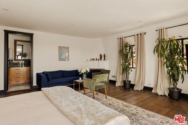 8856 Appian Way, Los Angeles, CA 90046