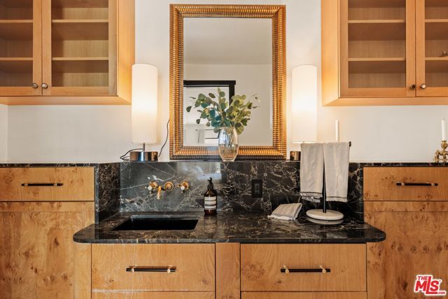 8856 Appian Way, Los Angeles, CA 90046