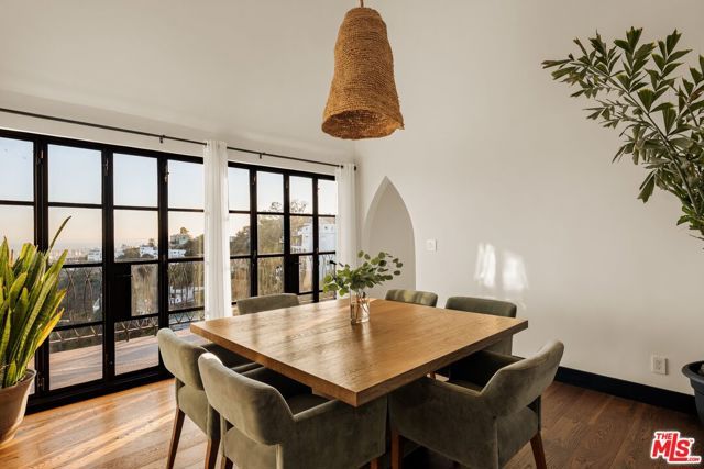 8856 Appian Way, Los Angeles, CA 90046