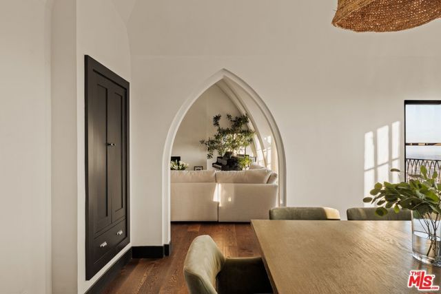 8856 Appian Way, Los Angeles, CA 90046