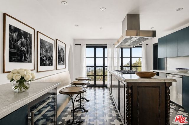 8856 Appian Way, Los Angeles, CA 90046