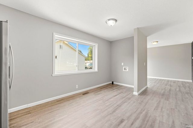 1186 Braeburn Drive, New Haven, IN 46774