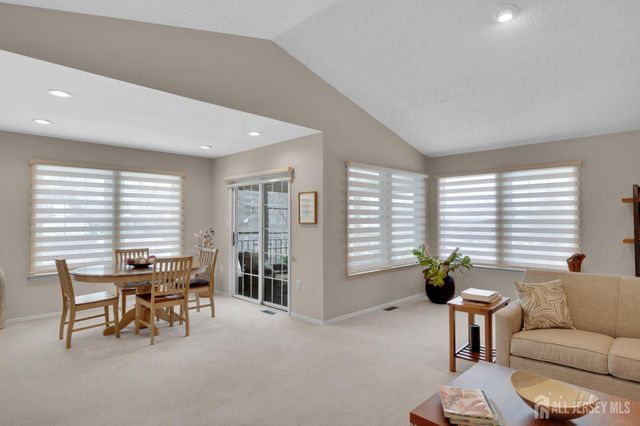 57 Yorkshire Drive D, Monroe, NJ 08831