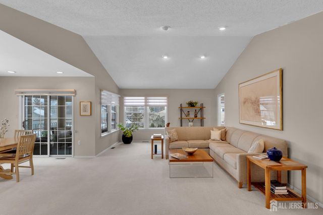 57 Yorkshire Drive D, Monroe, NJ 08831