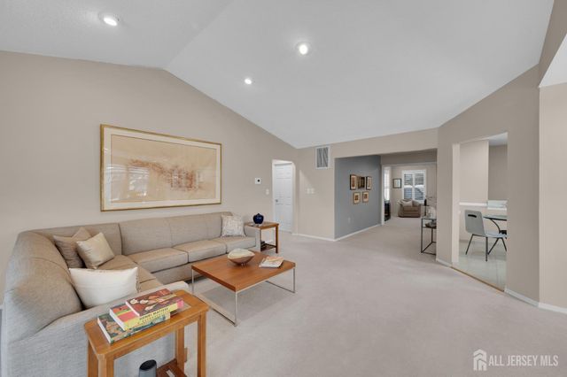 57 Yorkshire Drive D, Monroe, NJ 08831