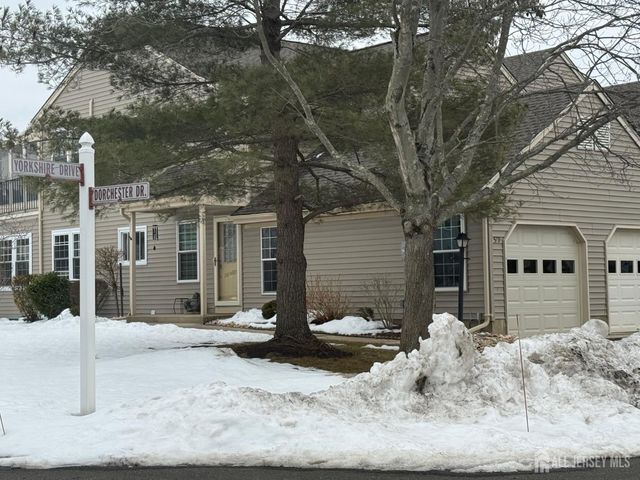 57 Yorkshire Drive D, Monroe, NJ 08831