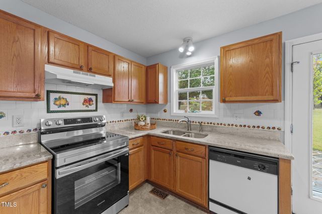 1029 Cove Circle, Clayton, NC 27520