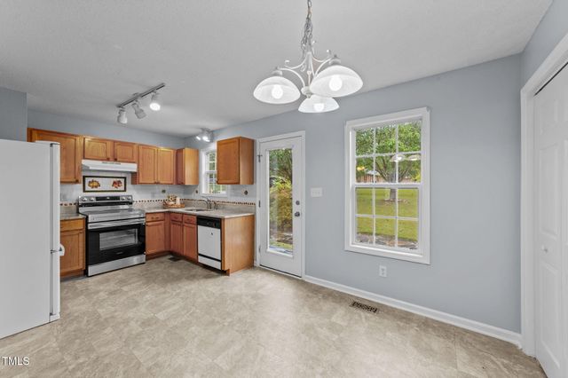 1029 Cove Circle, Clayton, NC 27520