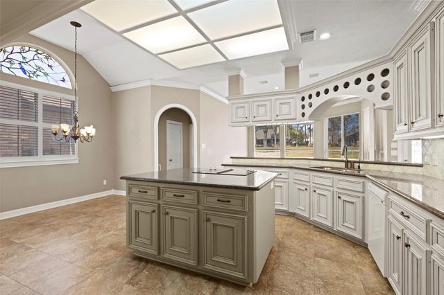 299 Wedgewood Drive, Montgomery, TX 77356