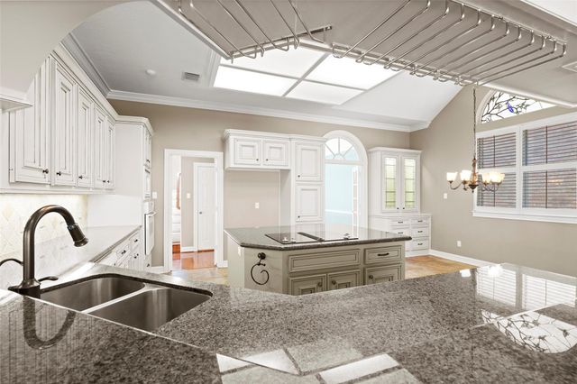 299 Wedgewood Drive, Montgomery, TX 77356