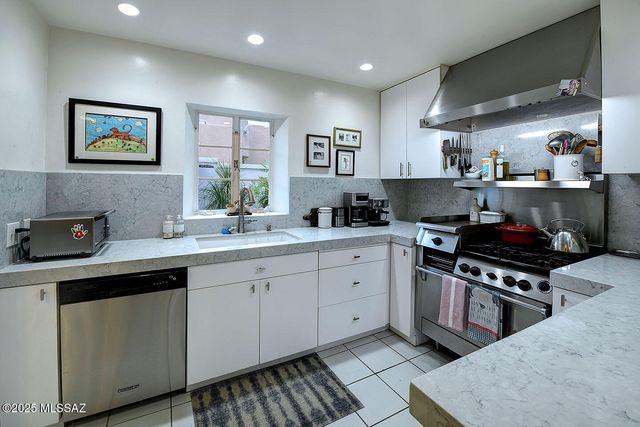 2132 E Mabel Street, Tucson, AZ 85719