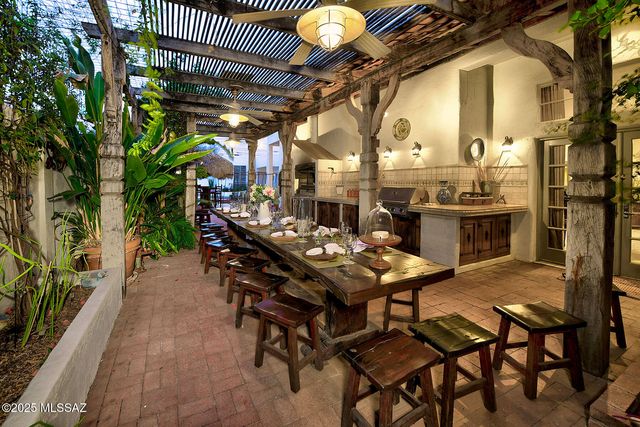 2132 E Mabel Street, Tucson, AZ 85719