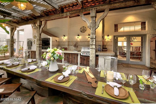 2132 E Mabel Street, Tucson, AZ 85719