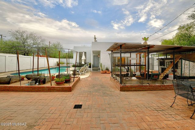 2132 E Mabel Street, Tucson, AZ 85719