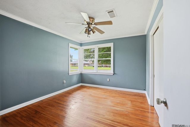 10018 Mollylea Dr, Baton Rouge, LA 70815