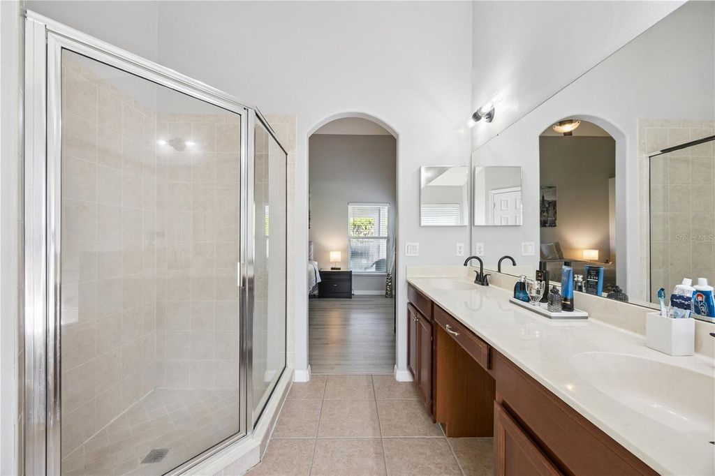 Image 21 of property listing at 11625 GREAT COMMISSION WAY, Orlando, FL 32832