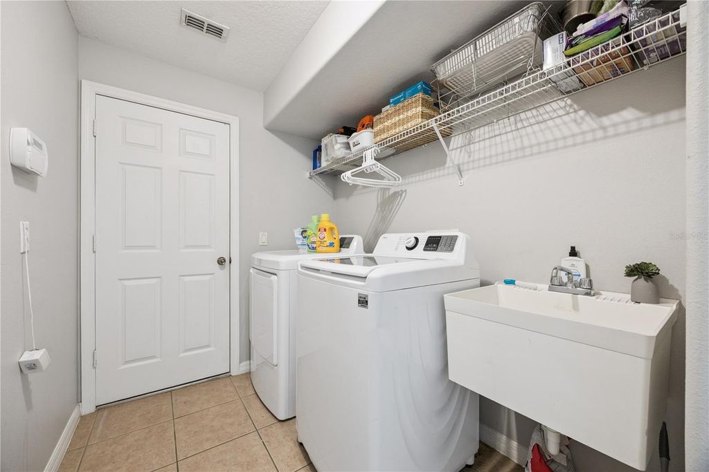 Image 22 of property listing at 11625 GREAT COMMISSION WAY, Orlando, FL 32832