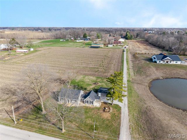 2049 Park Road, Belleville, IL 62220
