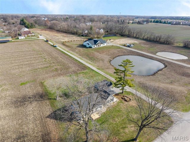 2049 Park Road, Belleville, IL 62220