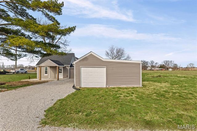 2049 Park Road, Belleville, IL 62220